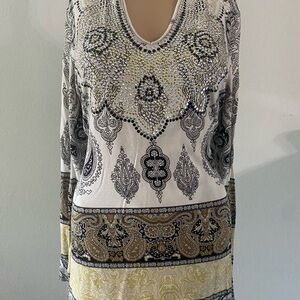 Elegant Patterned Blouse - Black and Gold